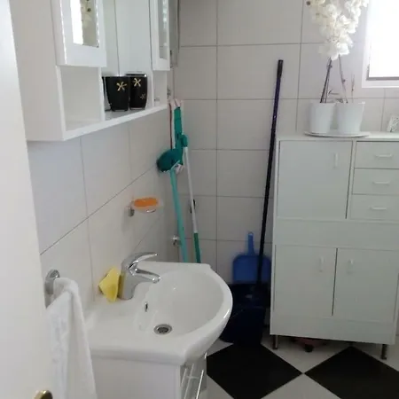 Διαμέρισμα Nada 2 *